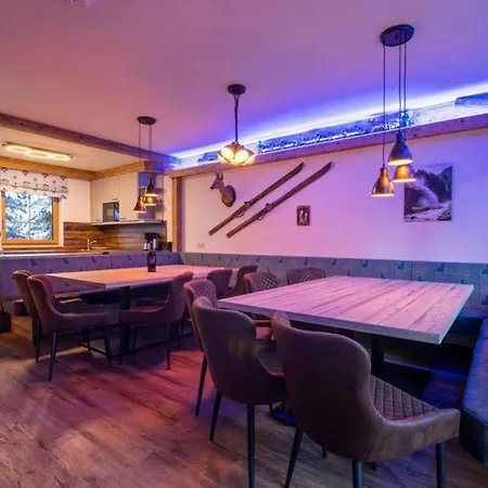 Falkensteinalm Friends 2+3 Tatil Evi Konigsleiten